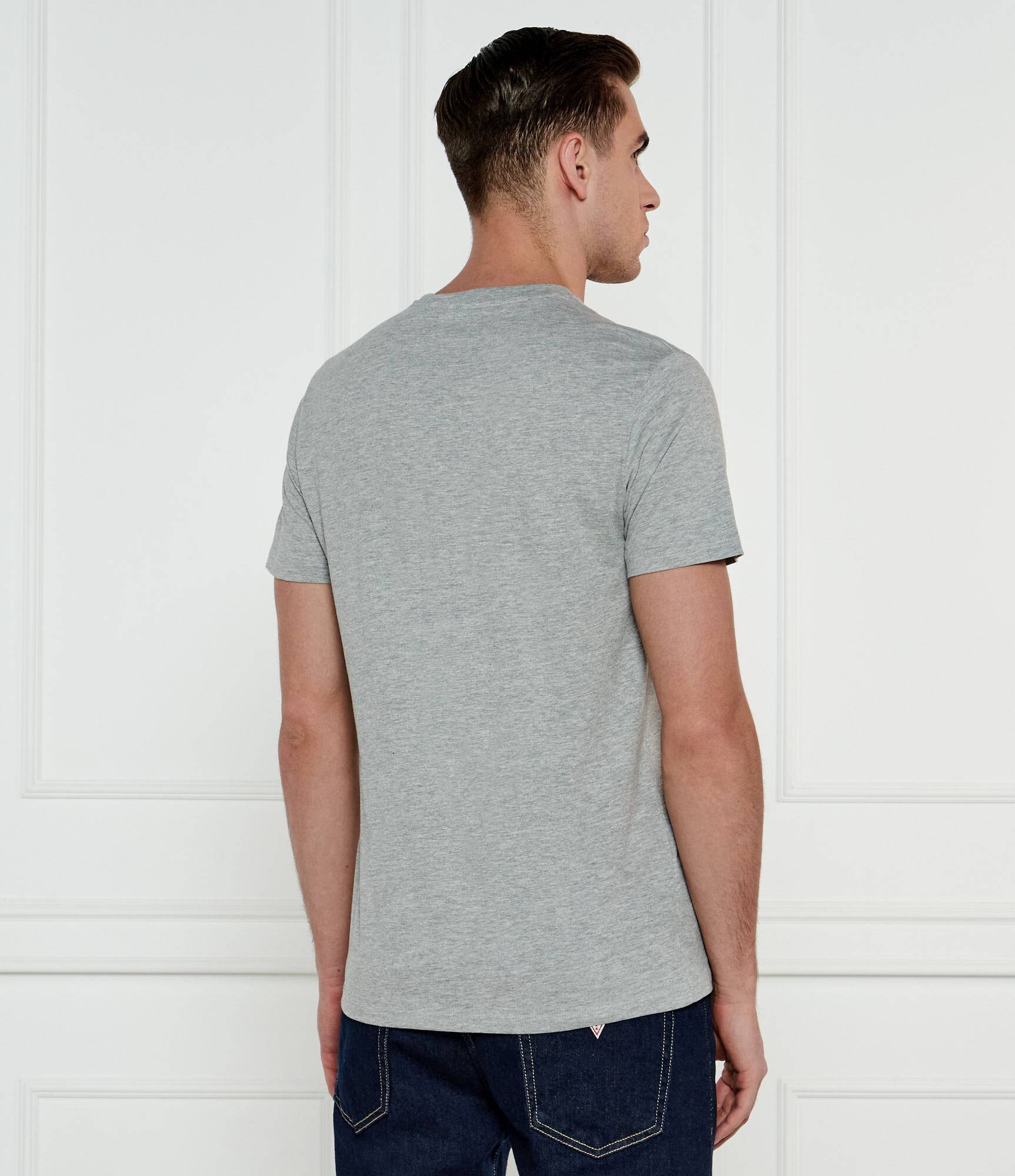GUESS MENS GRAPHIC LOGO T-SHIRT | GREY