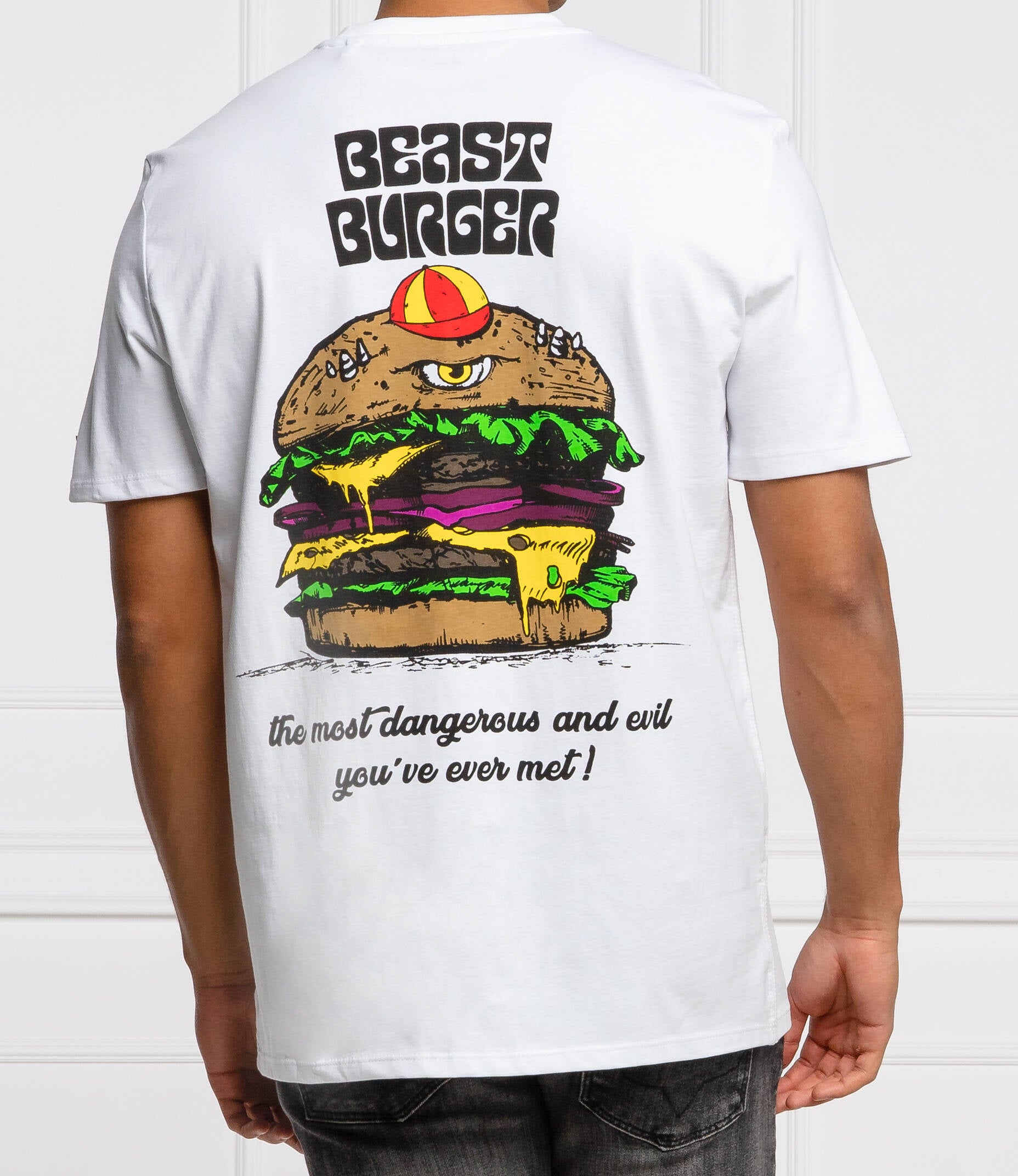 GUESS BEAST BURGER REGUALR FIT T-SHIRT | WHITE